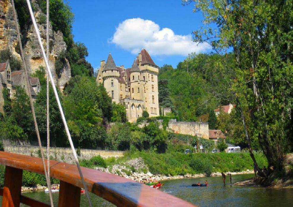 Chambre Du Sabotier - Studio Troglodytique - A 100 M Baignade En Riviere - Location De Canoe - Circuits Cyclo - Aire De Pique-Nique - 3 Restaurants Кастелно Ла Шапел Екстериор снимка